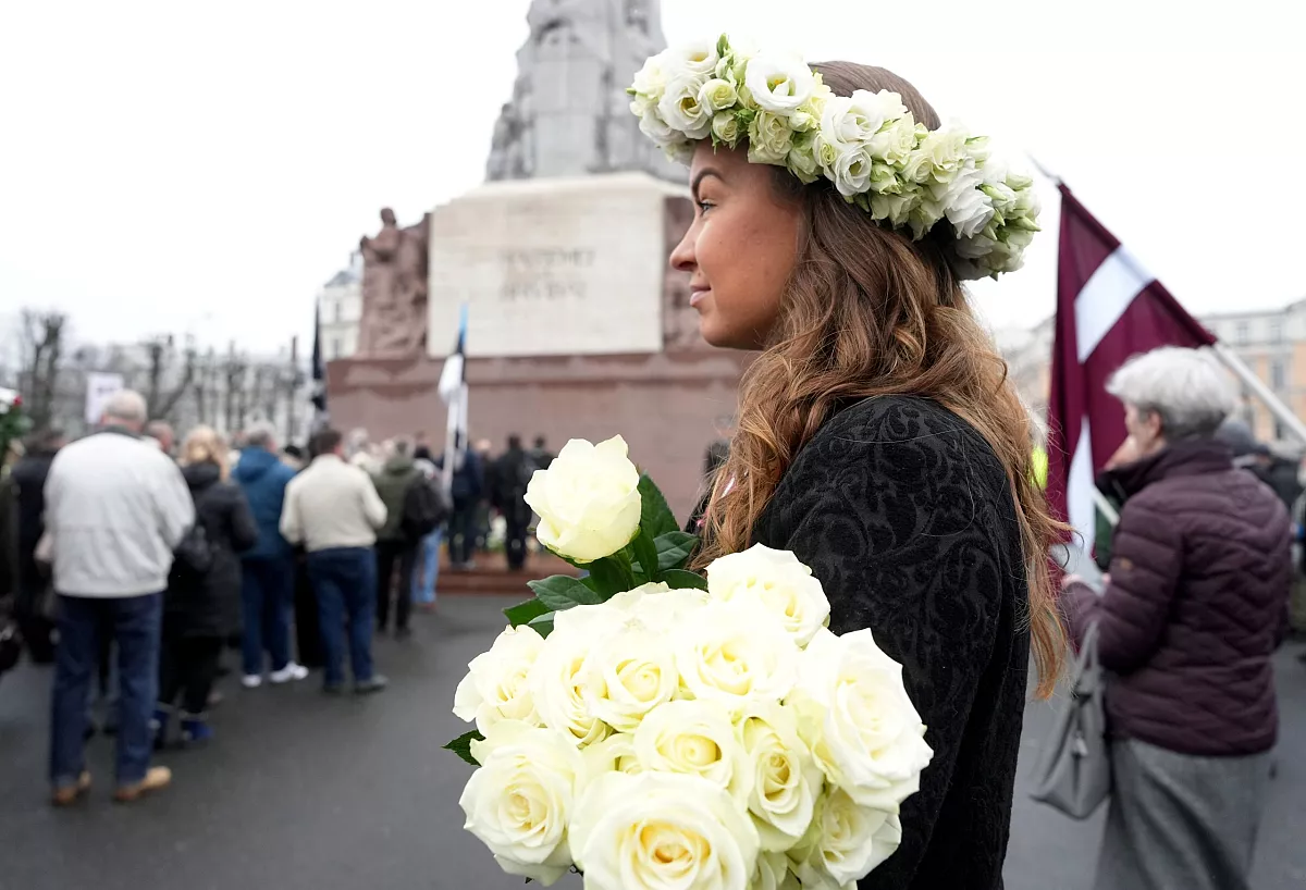 Leģionāru piemiņas gājiens Rīgā noslēdzies bez starpgadījumiem