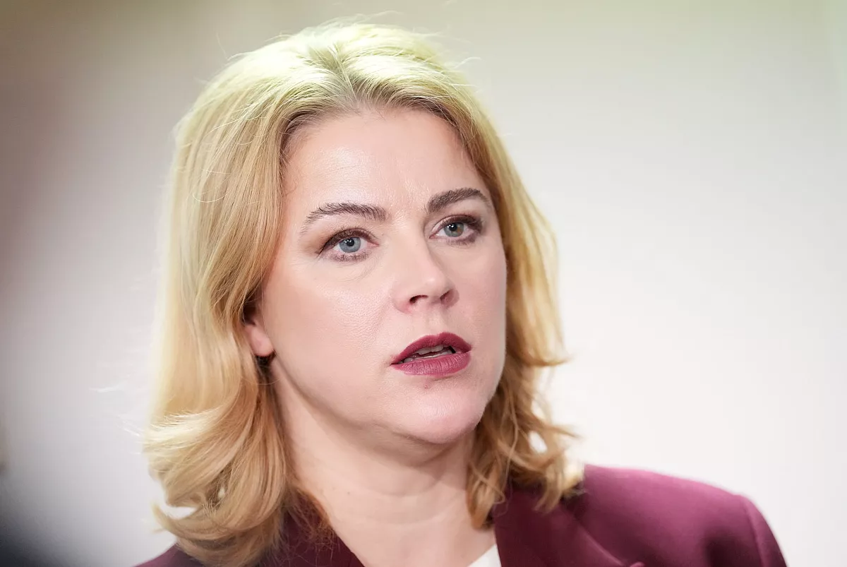 Siliņa: Jautājums par pensiju 2. līmeņa uzkrājumiem nebūtu jāskata pirms vēlēšanām