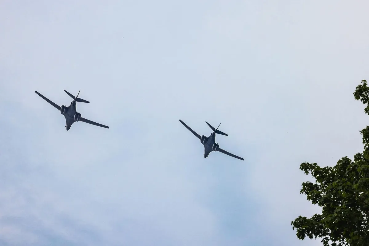 Не бойтесь, это свои: в Латвии начинаются военные учения