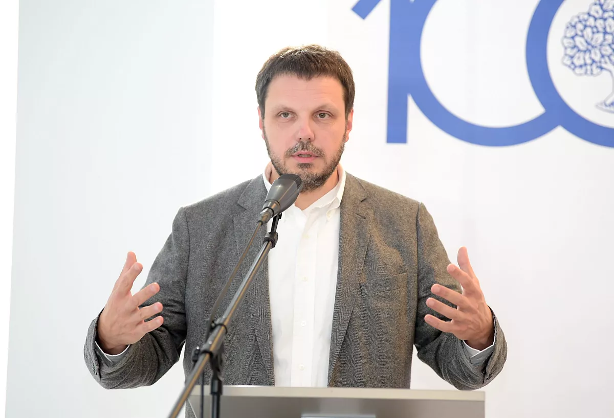 Eksperts: AS, NA un ZZS mazākuma valdība ar LPV atbalstu būtu izdevīga «Jaunajai vienotībai»