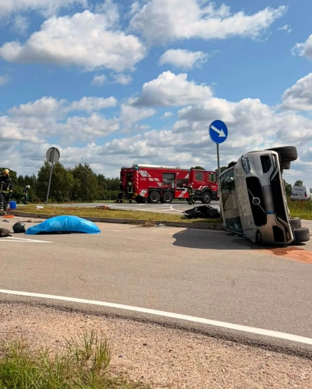 В двери остался отпечаток мотоцикла: жуткое ДТП под Тукумсом