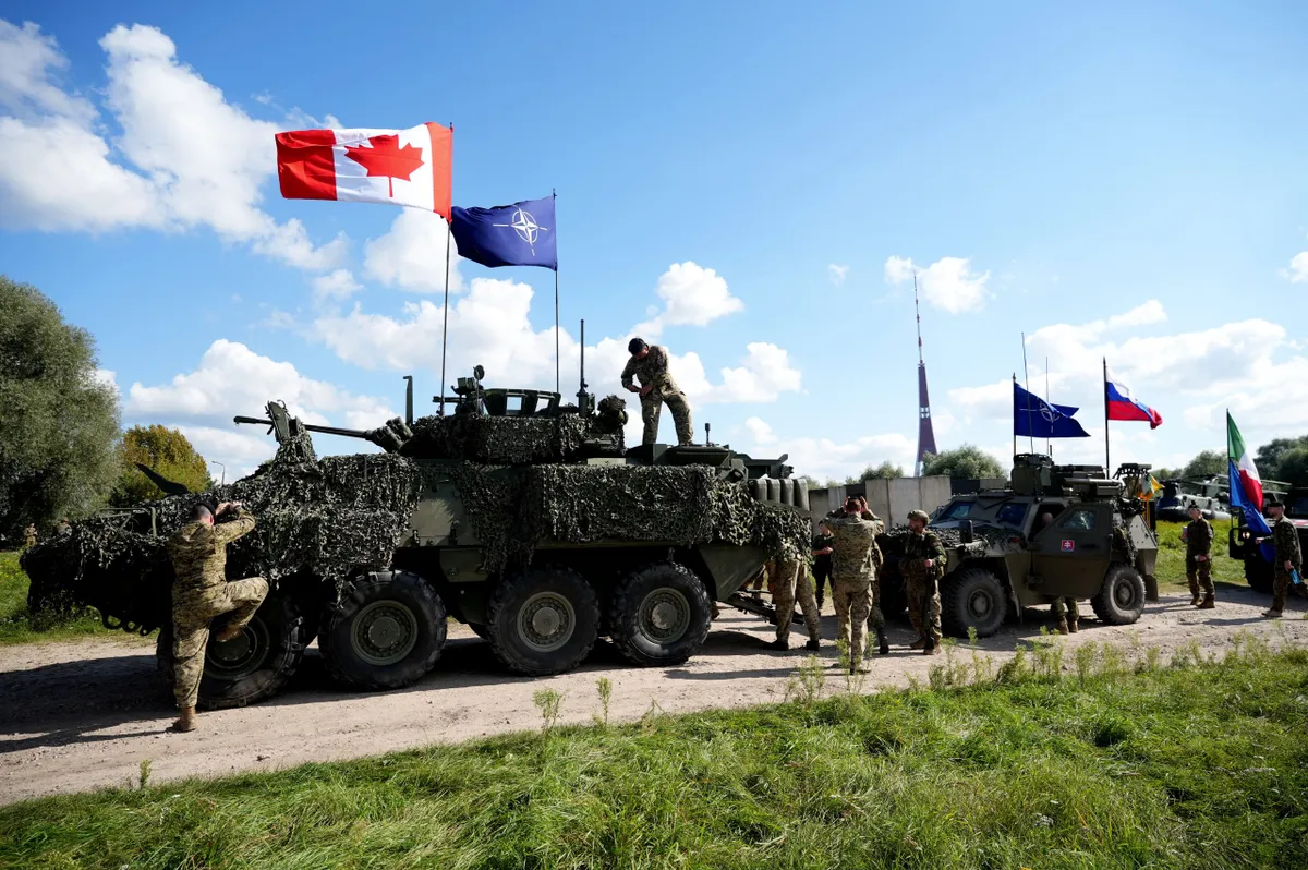 Дроны, стрельбы и военная техника: в Латвии снова стартуют учения Namejs 2026