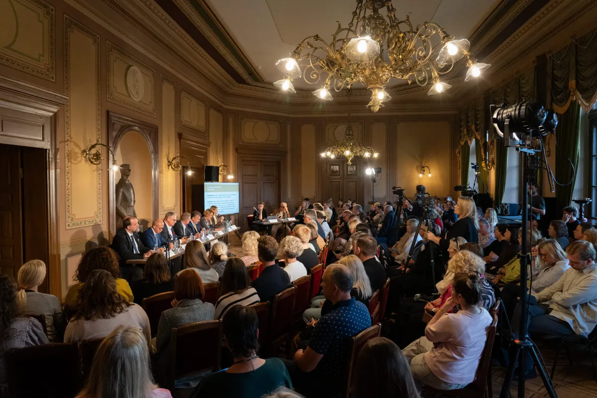 Publiski pieejams biedrības Laiks Kultūrai rīkoto pirmsvēlēšanu kultūras debašu videoieraksts
