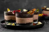 Вкусный Хэллоуин: готовим угощение с паутиной и червяками!