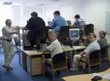 «Мы же одна семья!» Как работодатели заставляют сотрудников молчать о зарплатах