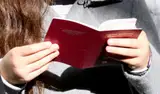 Им не нужен даже паспорт: всего три человека в мире могут пересекать границы без него