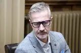 Политики приходят и уходят, чиновники остаются: Эндзиньш указал на проблему латвийской власти