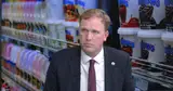 Valainis deputātu algas uzskata par nesamērīgi augstām un atbalstītu to iesaldēšanu