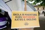 Valdība atbalsta pretrunīgi vērtēto skolēnu vērtēšanas reformu