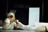 «В мышей играете?» В Театре Чехова майская премьера — про войну и мир