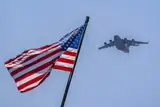 Спецрейс из Риги: кого американский военный самолет привёз в Москву — директора ЦРУ?