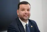 Uzulnieks varēs saņemt kompensāciju par atbrīvošanu no ministra amata