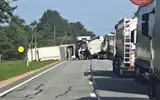 Серьёзная авария на трассе A1: движение перекрыто (ДОПОЛНЕНО)