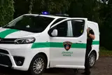 В Екабпилсе пьяный водитель катал друга на крыше своей BMW