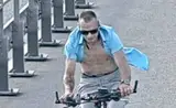 Столкнул велосипедиста под автобус и уехал: полиция разыскивает этого мужчину