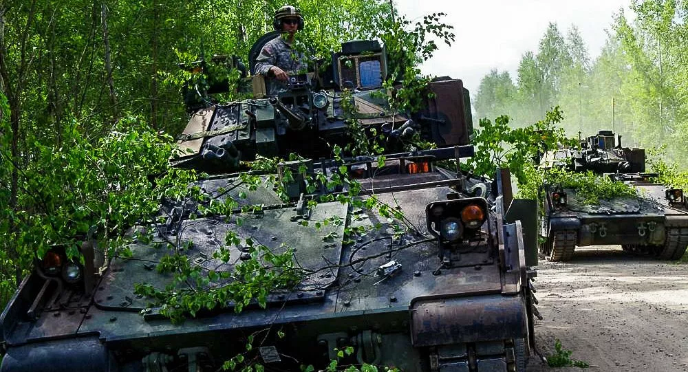 Латвийские военные отправились в Литву на международные учения