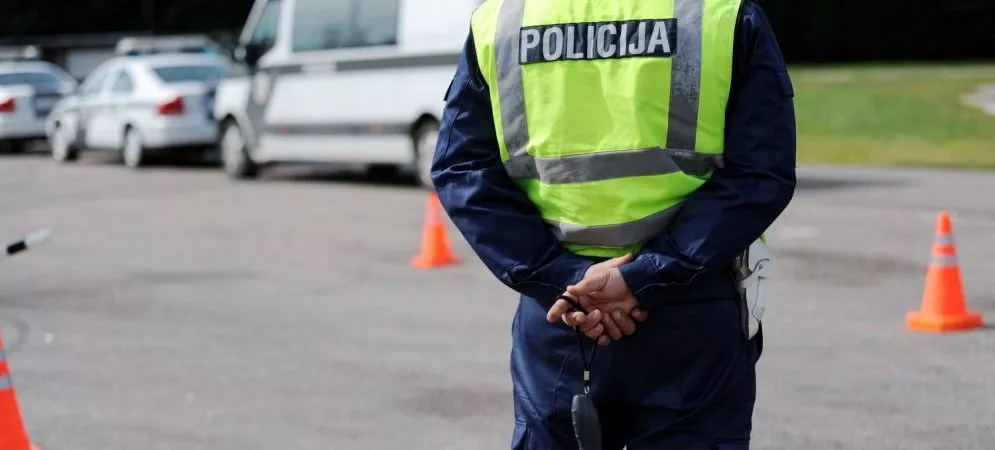 ЧП в многоэтажке Пурвциемса: жителям разрешили вернуться в свои квартиры