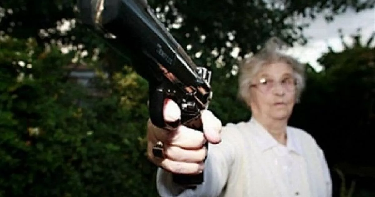 92-летняя американка застрелила сына, решившего отправить ее в дом престарелых