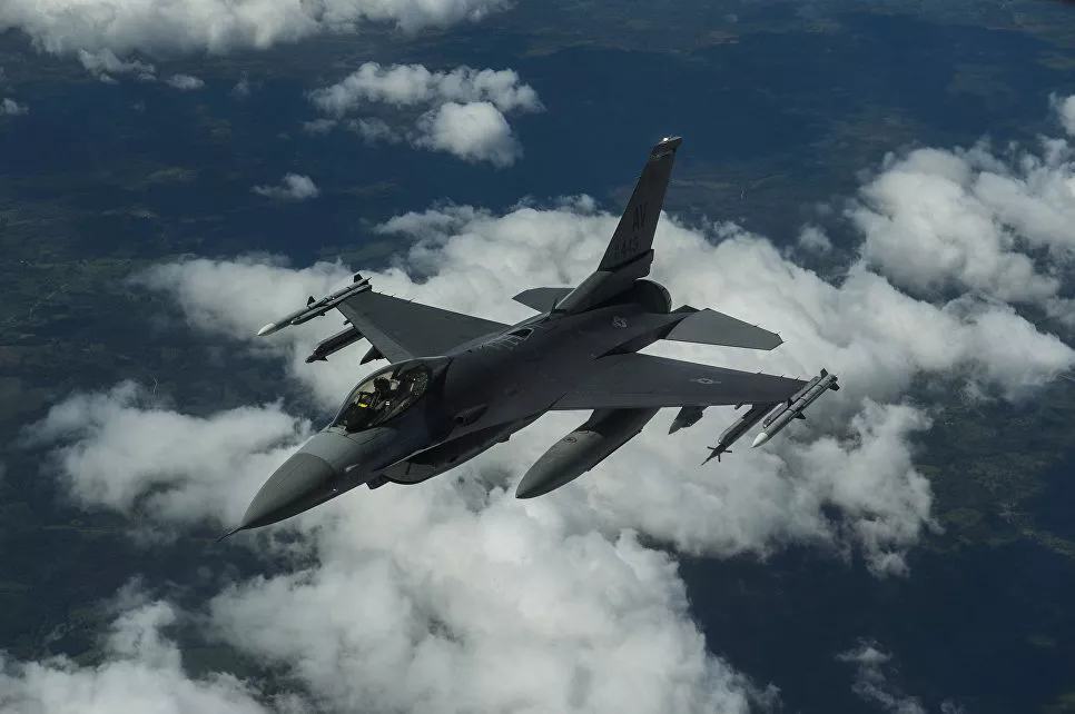 Ограничений не будет: Нидерланды разрешили Украине применять F-16 против России