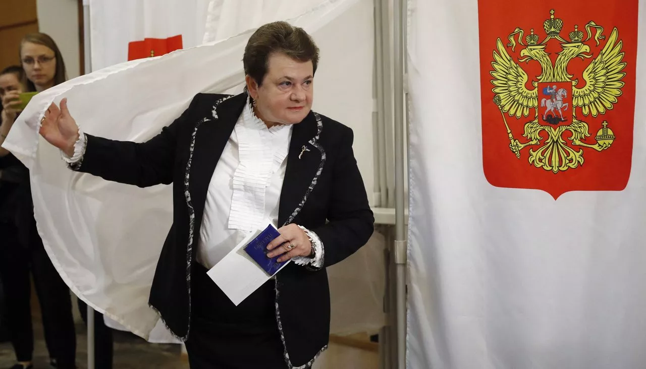 Пролёт «фанатки Путина»: почему Владимир проголосовал против губернаторши Орловой