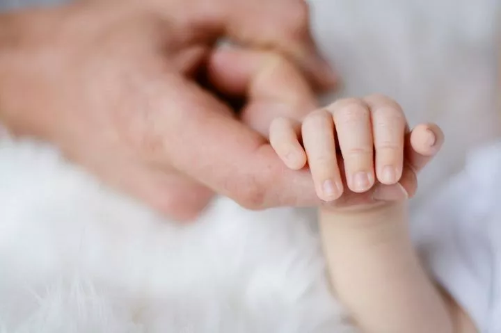 Именно для латышей? Полицейские требуют детских пособий в шесть зарплат