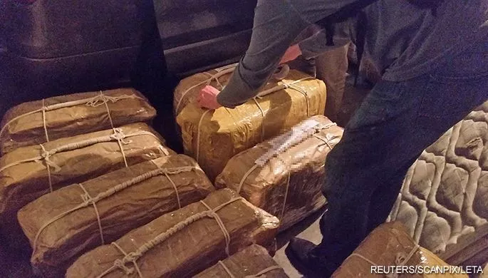 Во Франции задержан украинский грузовик с 650 кг кокаина