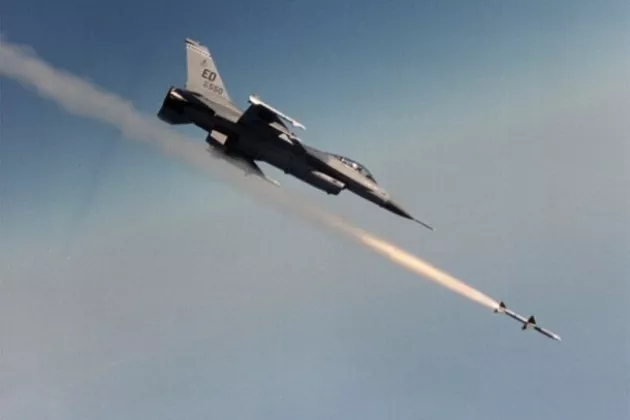 Нидерланды передали первую партию истребителей F-16 Украине