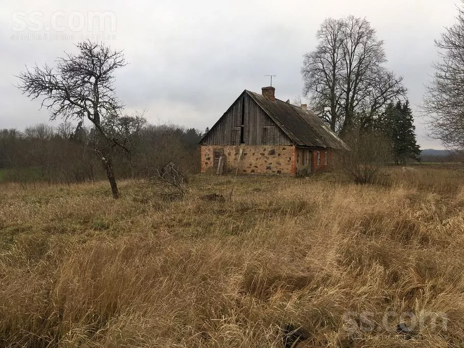 «Они этого не заслужили»: соседи об убийстве двух глубоких стариков под Талси
