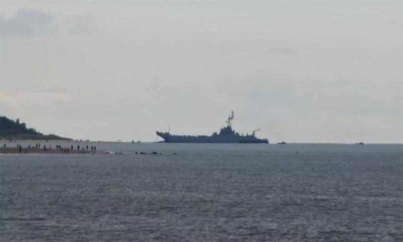 Польский корабль получил пробоину во время натовских учений на Балтике (ВИДЕО)