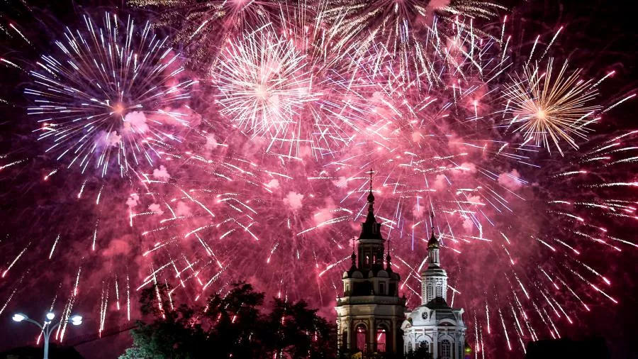 Не стреляй! Эстония требует от посла России объяснений из-за салюта в честь освобождения Таллина
