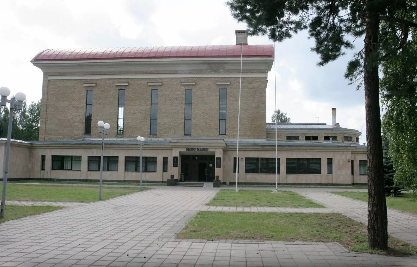 Крематорий не нужен? Рижская дума решила сдавать его в аренду коммерсантам