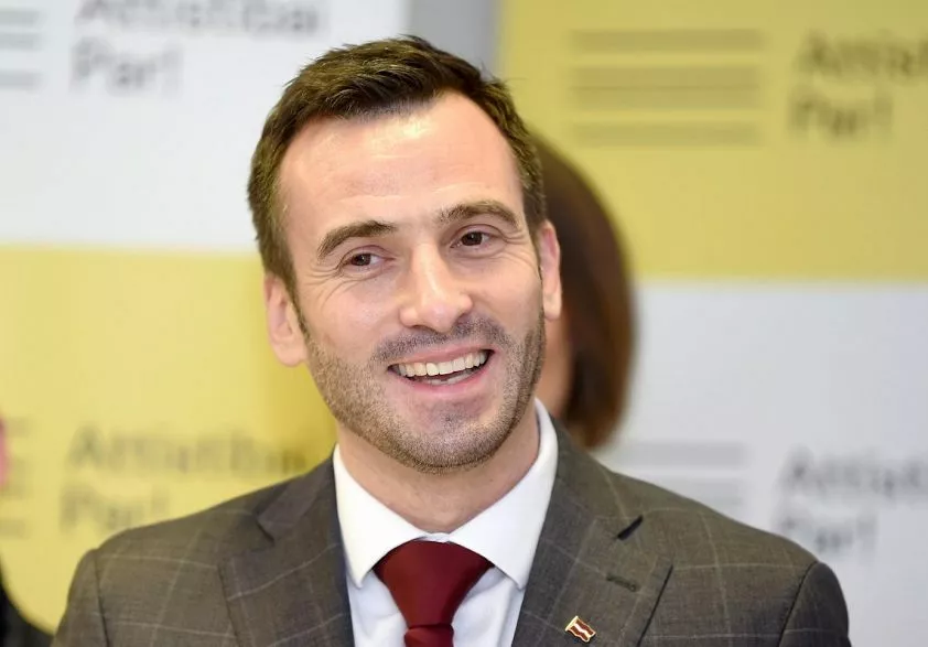 «Рига рушится»: Линда Мурниеце прокомментировала доплаты в РД