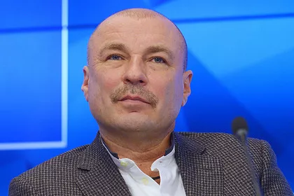 Тренер по фигурному катанию сравнил удаленную работу с резиновыми женщинами