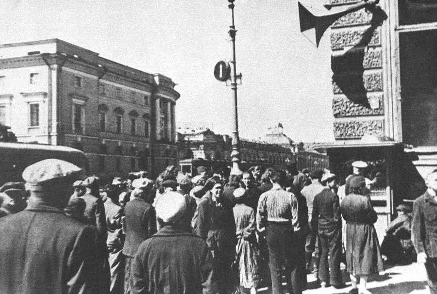 «22 июня, ровно в четыре часа…» Тайна самой известной песни этого дня