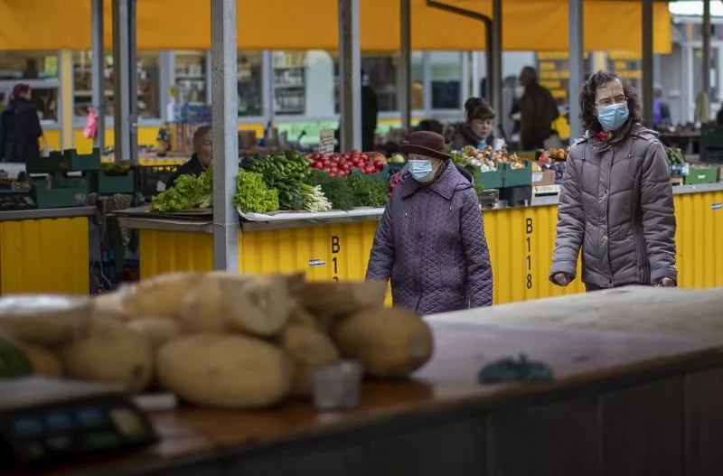 Предлагают штрафовать магазины, не контролирующие ношение масок