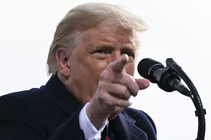 Экс-президент США Трамп назвал фейком сообщения о том, что он смывал документы в унитаз