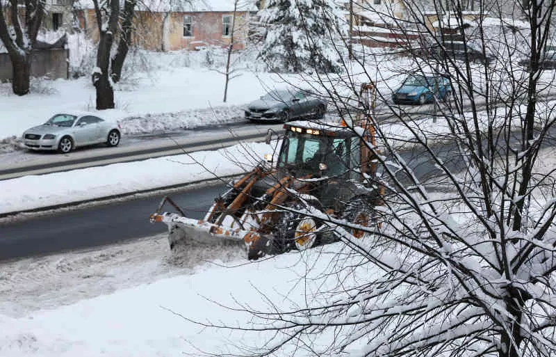 В субботу будет ветрено, скользко и местами солнечно