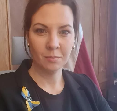 «Единое общество невозможно, пока мы сортируем детей по языковому принципу»: Анита Муйжниеце