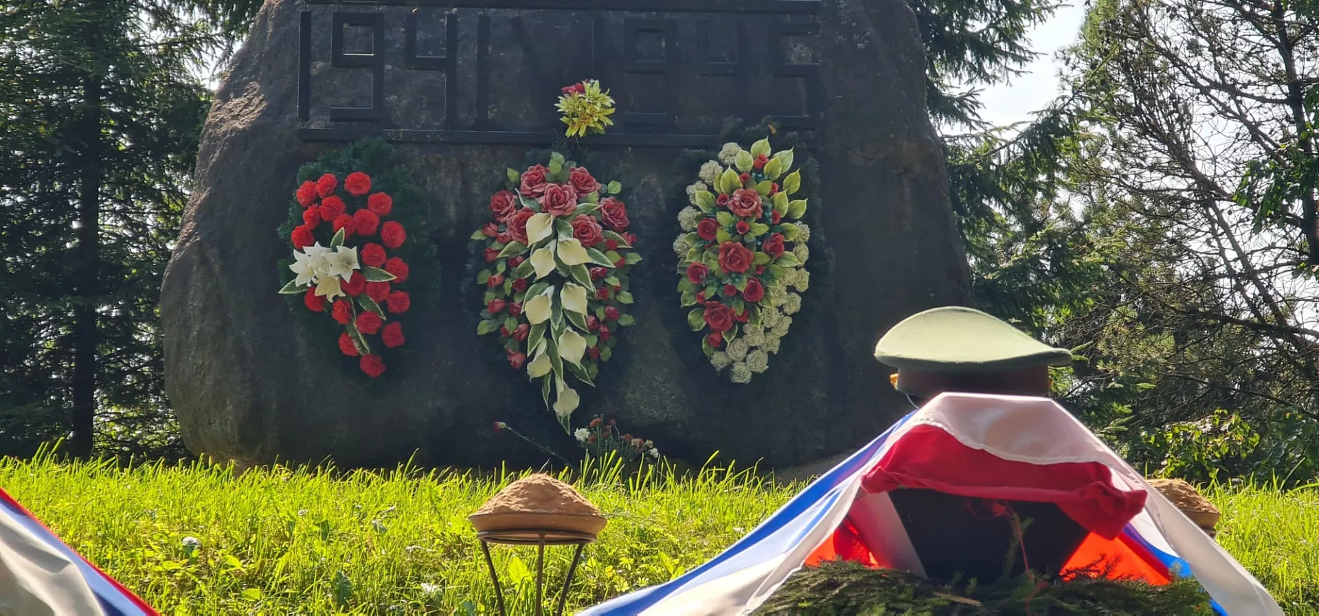 В Екабпилсе проходит перезахоронение останков солдат, похороненных под украденной ранее пушкой