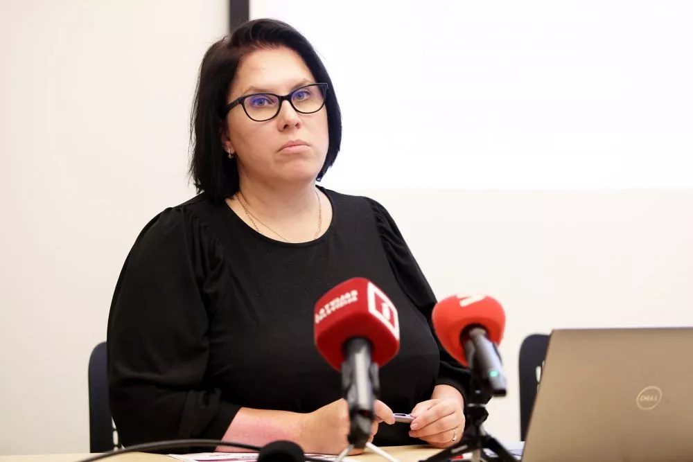 Уровень владения латышским не зависит от возраста: Центр содержания образования о результатах экзаменов на внж