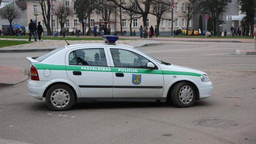 Три сотрудника на город: в Резекне создают муниципальную полицию