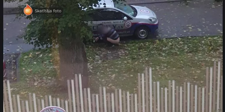 «Он, что, там живет?!» Взору родителей возле Детской больницы открылась мерзкая картина