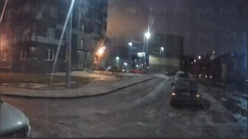 В Санкт-Петербурге беспилотник врезался в жилой дом; пострадало шесть человек