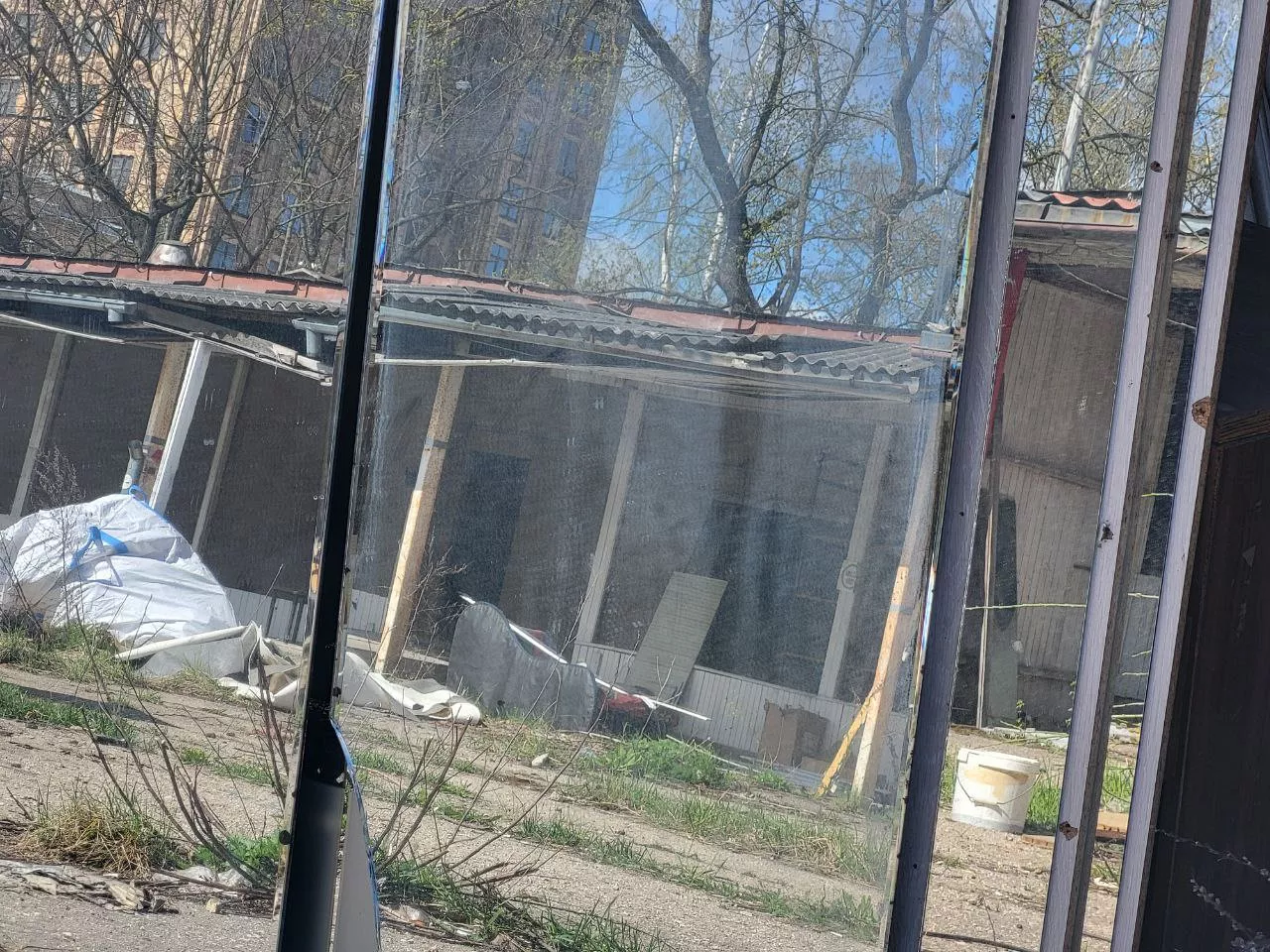 Зазеркалье в сердце Риги. Промтоварный рынок умер, да здравствует Центральный! (ФОТО)