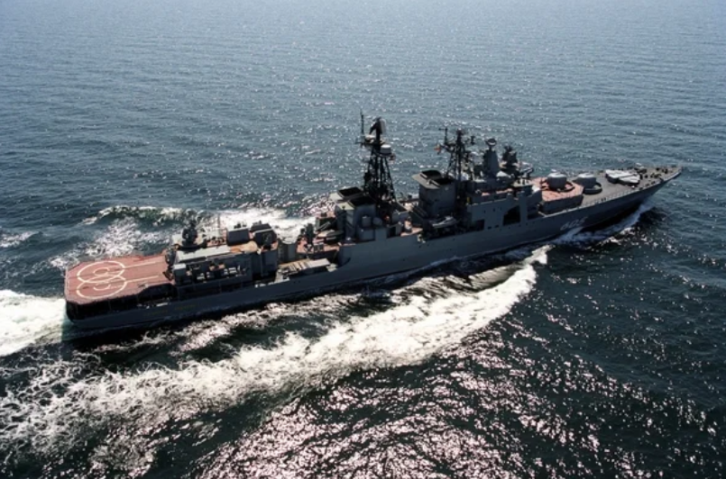 Российский корабль открыл предупредительный огонь по норвежскому траулеру: норвежцы считают, что он неправ