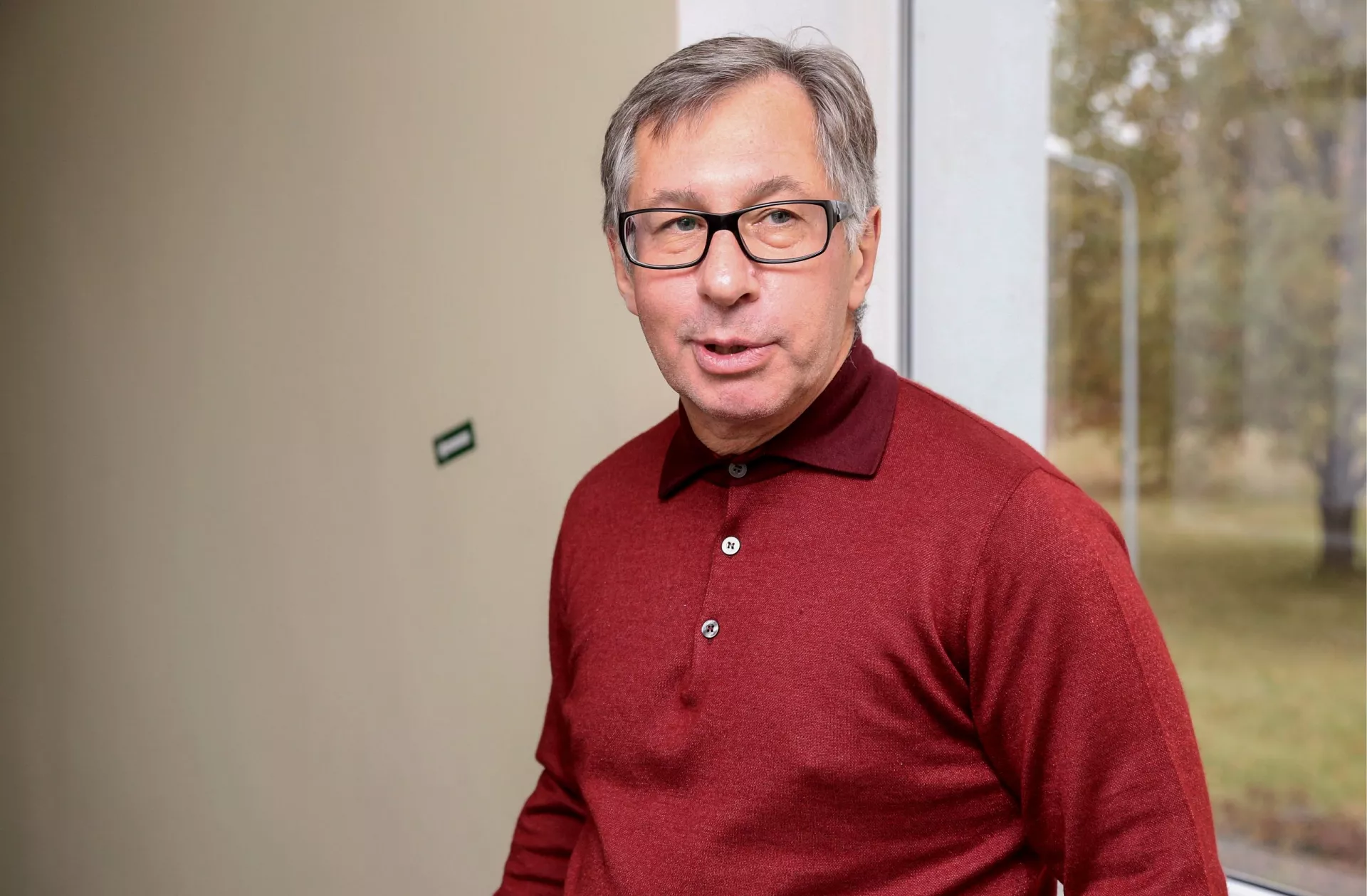 Авен получил разрешение перевести 235 миллионов на латвийский счет: деньги обещают сразу же заморозить