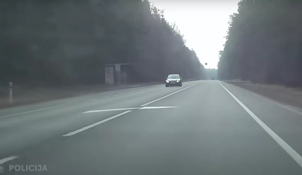 Разогнался до 219 км/ч: полиция оштрафовала водителя BMW на 2000 евро (ВИДЕО)