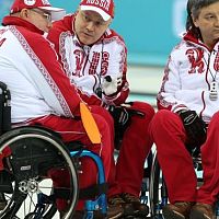 Паралимпийцы из России и Белоруссии выступят под флагами своих стран