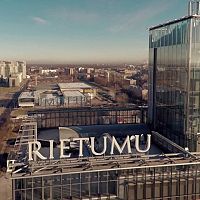 Глава Rietumu Banka предложила полностью отменить подоходный налог