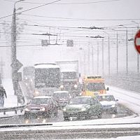 Авария парализовала Рижскую окружную. Движение ограничено после столкновения трёх авто